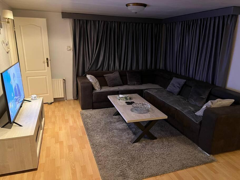 Luxe Chalet In Prachtig Natuurgebied Lith Екстериор снимка